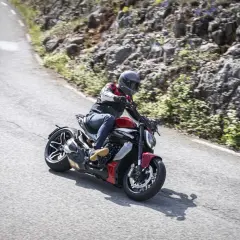 Jak dobrać kurtkę motocyklową? Przewodnik eksperta Hubert Kołodziej