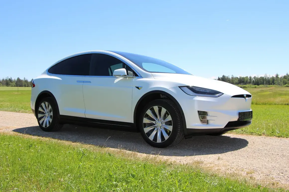 Ile kosztuje Tesla? Ceny, dopłaty, finansowanie i realne koszty