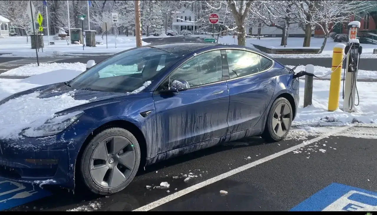 tesla zima zasięg