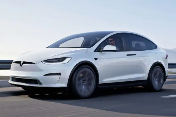 Cena Tesli Model X w Polsce: Ile naprawdę kosztuje i czy warto?